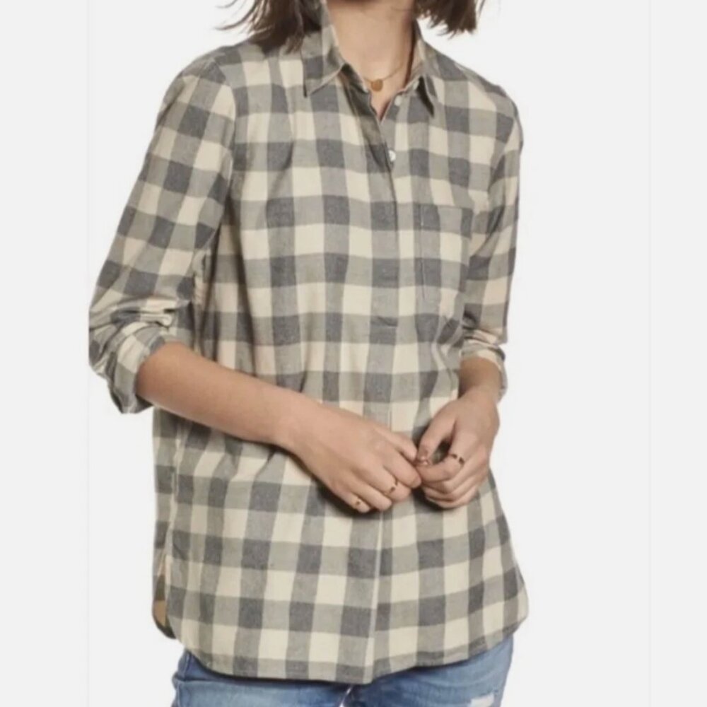 Madewell Oversized Flannel Button Down Shirt Gray Cream Plaid / Buffalo Medium